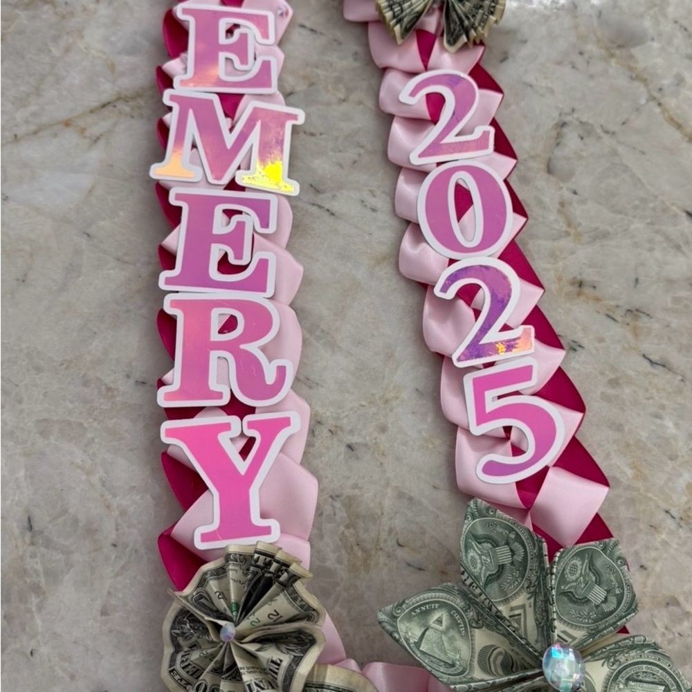 Graduation Lei - Picture 5 of 16
